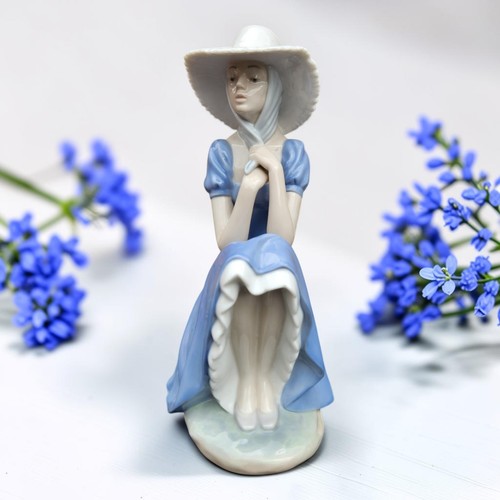 Nao lladro porcelain la - lladro,