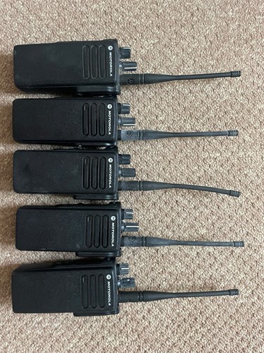 Motorola dp4400 uhf digital - motorola,