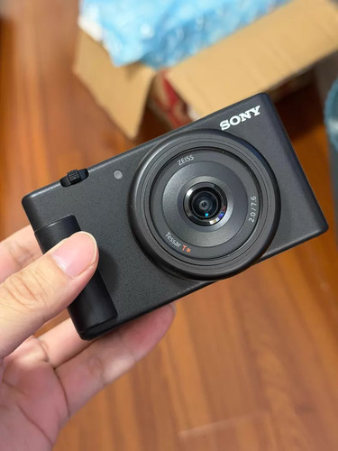 Sony 1mp black - 20.1mp,