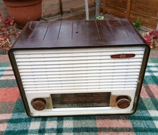 Pye P78 Bakelite Valve Radio Working Order c.1953 Very Tidy Example