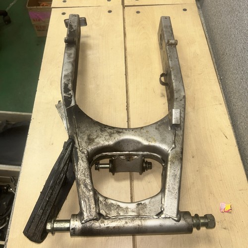 Genuine suzuki bandit gsf600 - bandit,