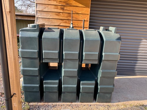 Slimline plastic oil - , for