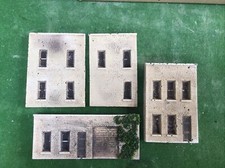 OO HO Scale Set Of 4 Low