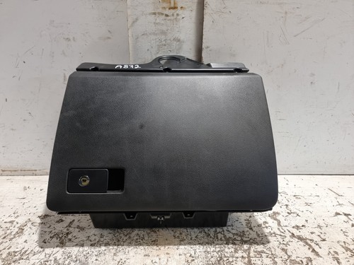 Volkswagen passat glovebox - volkswagen,