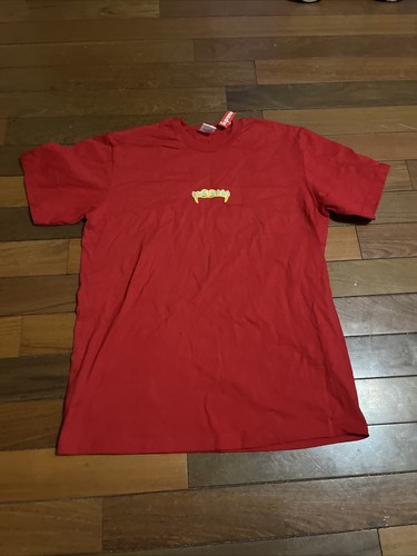 Size medium supreme fronts - size,