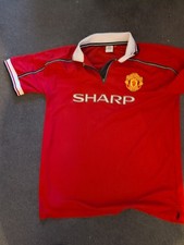 Man Utd Retro Shirt Sharp