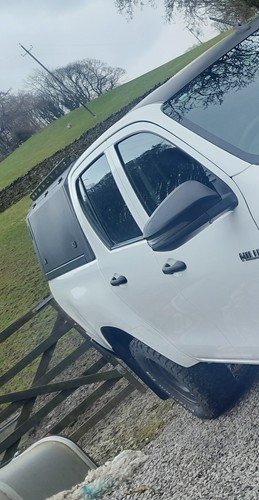 Toyota hilux double - toyota, cab