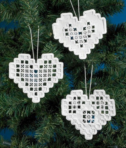 Permin white hardanger hearts - white,