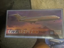 Minicraft Model Kits  1 144