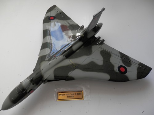 Bravo delta scale model avro - bravo,