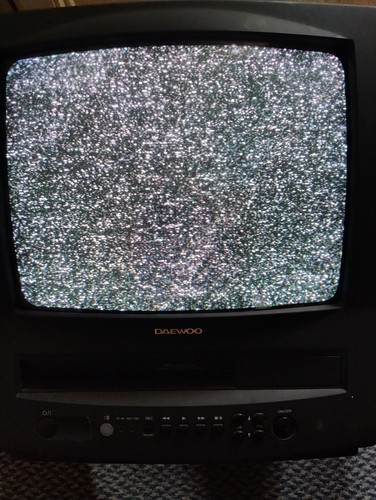 Daewoo crt vhs combo - tv,