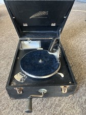 Antique DECCA CRESCENDO Portable 78 wind-up Gramophone/record player