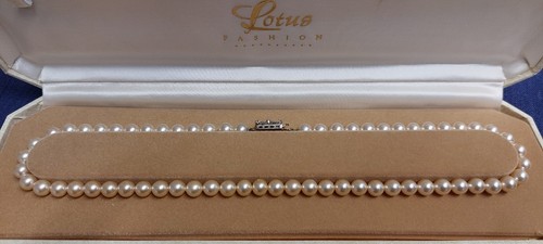 Lotus simulated pearl necklace - lotus,