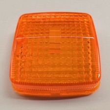 REAR RIGHT ARROW LENS XT 600