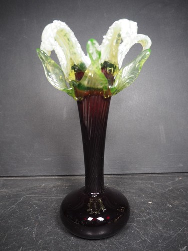 Stunning kralik uranium glass - stunning,