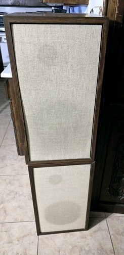 Vintage advent loud speakers - advent,