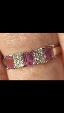 Beautiful 9ct White Gold Pink
