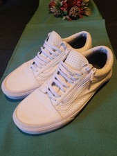 VANS  (off the wall) Trainers