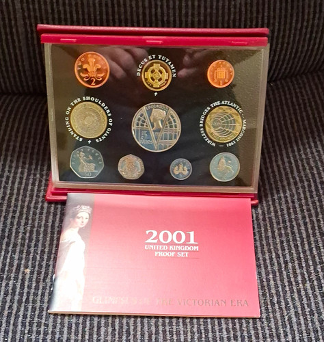2001 united kingdom proof coin - united,