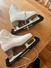 ice skating boots 245mm size 4