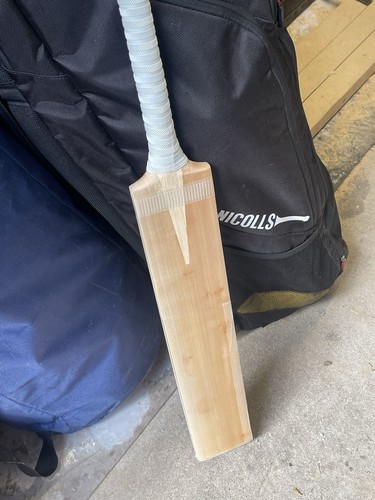 Cricket bat short handle grade - bat,