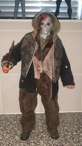 Rare mezco halloween michael - mezco,