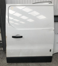 Vauxhall Vivaro Loading