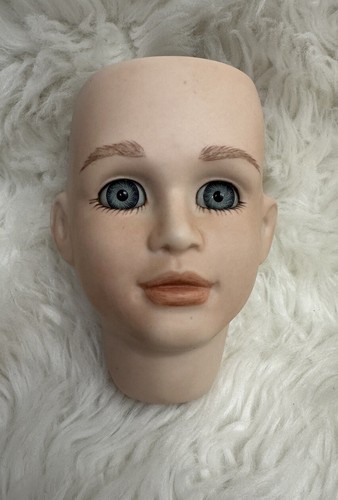 Alberta molds 1986 doll - 1986, head