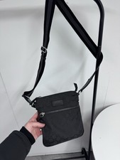 Gucci GG Messenger Pouch Black