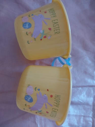 Yellow hoppy easter - yellow, plastic