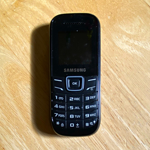 Samsung e1200 unlocked 2g - samsung,