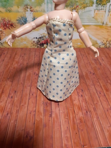 Dolls house dress - 1/12,