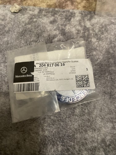 Mercedes benz black wreath - mercedes-benz,