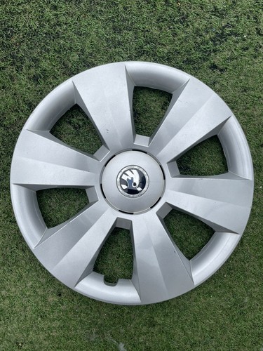 Skoda fabia wheel - skoda, 15"