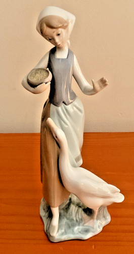 Lladro girl feeding goose - feeding,