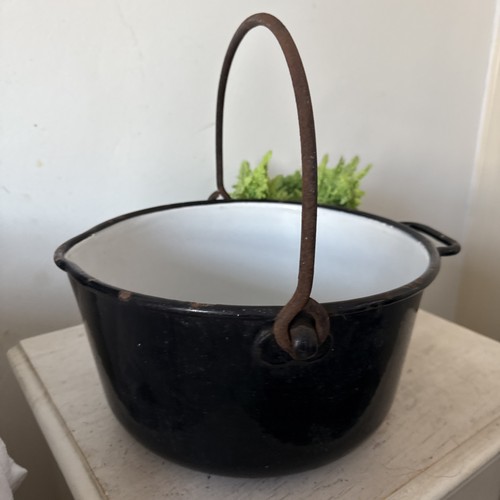 Vintage black kenrick cast - black,