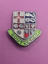 Pin Badge Metal Vintage Retro