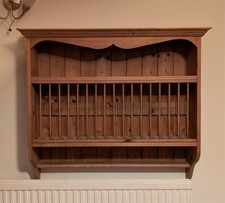 Wooden wall mounted plate rack