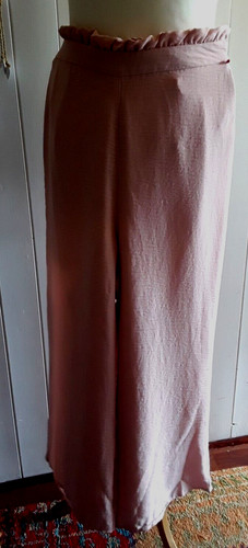 Ladies size peach crinkle - size, 10