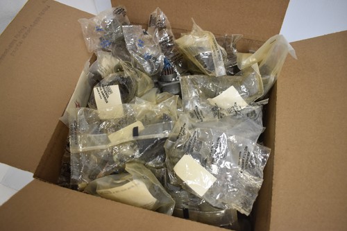 Military connectors plugs - /,