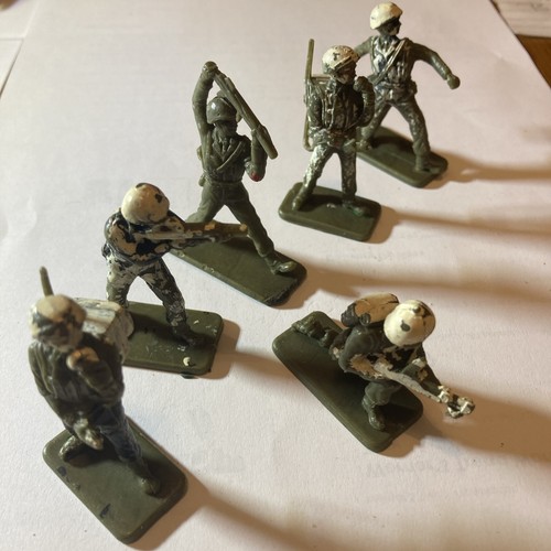 Crescent vintage toy - crescent, soldiers