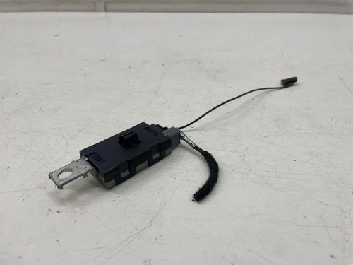 Peugeot 3008 suv antenna - peugeot,