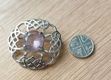 LOVELY VINTAGE SCOTTISH/CELTIC BROOCH WITH STONE SIGNED DB SCOTLAND