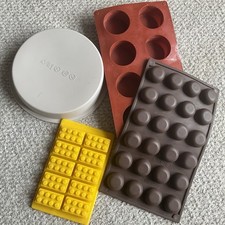 Set of 4 Silicone Moulds + 1 Cake Tin – Round / Dome / Cylinder / LEGO Bricks