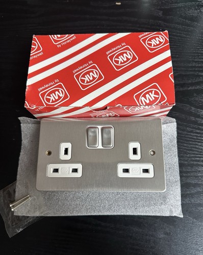 K14347bssw 13a 250v dp - 250v, 2g