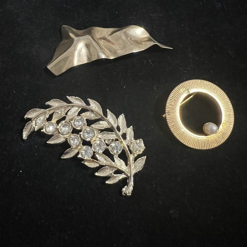 Lots vintage goldtone clear - of,