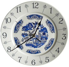 Blue Willow pattern 10.5" large ceramic  wall clock - boxed  willow pattern