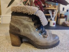 Heeled Shearling Trim Grey