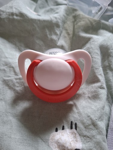 Magnetic nuk dummy for use - nuk,