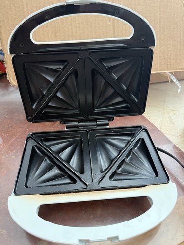 Breakfast sandwich maker - breakfast,